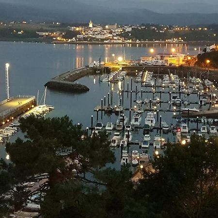 Apartamentos Shalom Ribadeo Exteriör bild