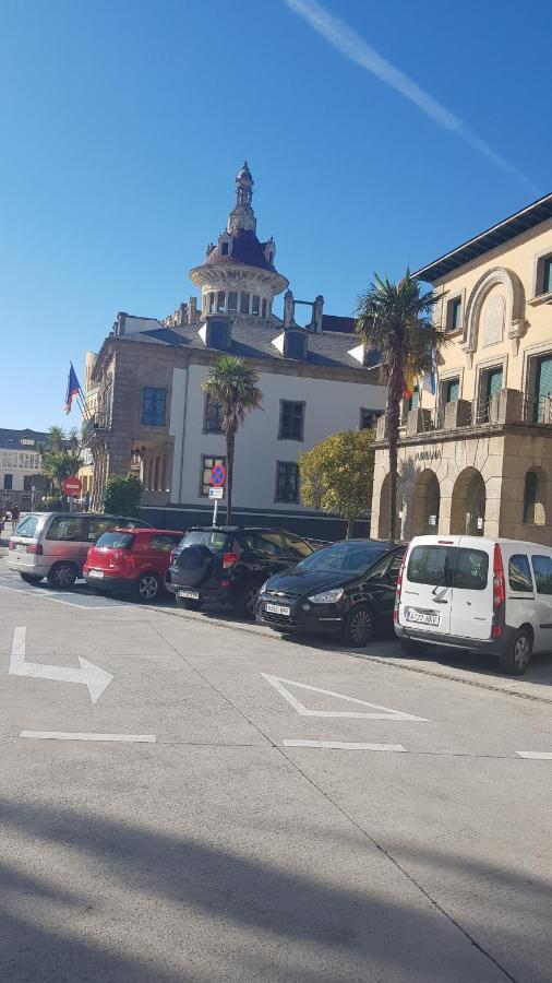 Apartamentos Shalom Ribadeo Exteriör bild