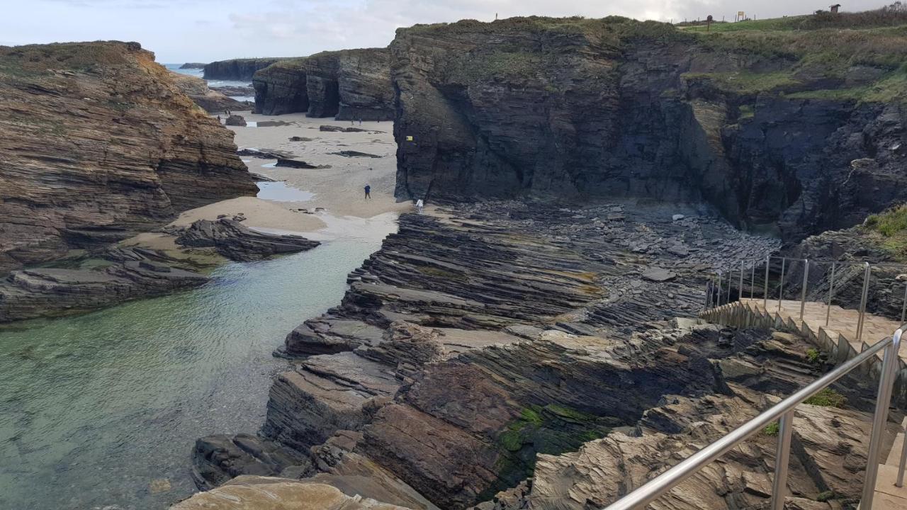 Apartamentos Shalom Ribadeo Exteriör bild